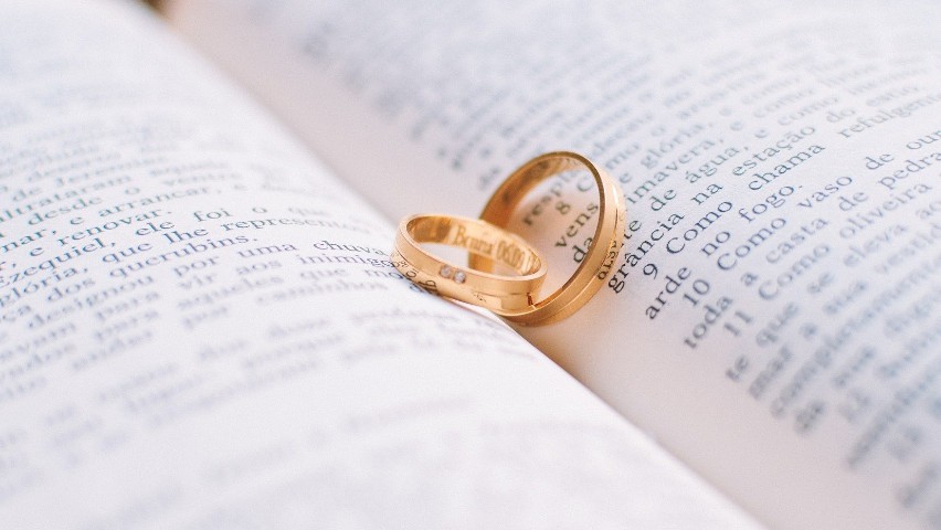 Małżeństwo – sakrament czy umowa?